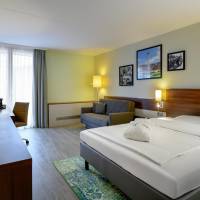 Privilege Queen Room with Sofa Bed
