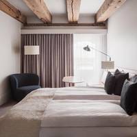 Room #2208428