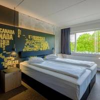 Room #2213425