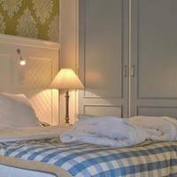 Room #2213965