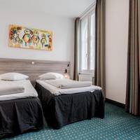 Room #2214250