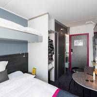 Room #2238853
