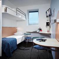 Room #2238856