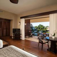 Junior Suite Pool View Double