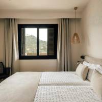 Two-Bedroom Apartment (2 Adults + 4 Children)