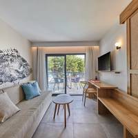 Deluxe Suite with Sea View (2 Adults + 1 Child)