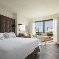 The Level Premium Sea View with Solarium