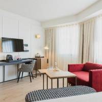 Room #9240533