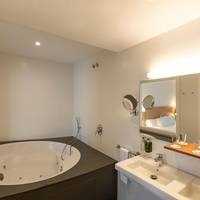 Deluxe Double Room with Hot Tub