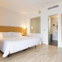 Room #1255142