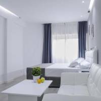 Room #4993326