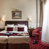 Room #9360453