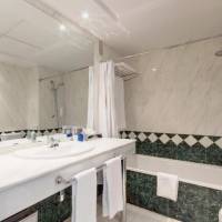 Room #9809341