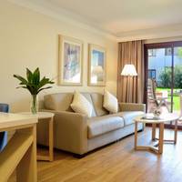 One-Bedroom Suite (2 Adults)