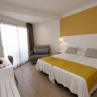 Room #9379329