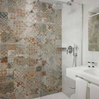 Room #1909728