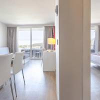 Superior Apartment with Pool View (2 Adults + 1 Child) 