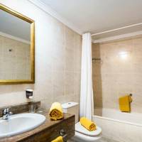 Room #9690414