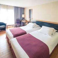 Two Connecting Double Rooms