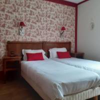 Classic Twin Room