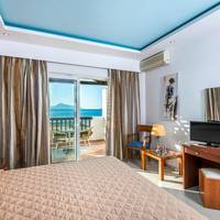 Family Room Side Sea View (2 Adults + 2 Children)