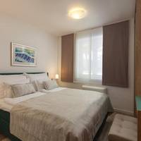 One-Bedroom Apartment with Balcony