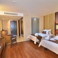 Grand Deluxe Twin Room with Pool View