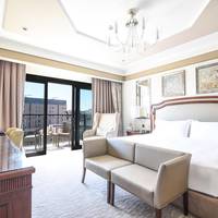 Grand Deluxe King Room with Balcony