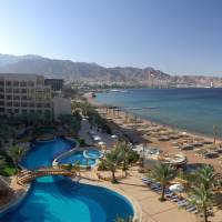 Panoramic King Club Room