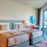 Standard Twin Room with Park View