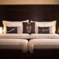 Room #9864529