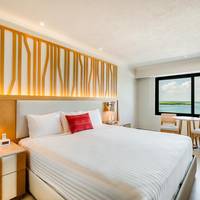 Deluxe Family Room - 2 Adults + 2 Child (05 to 12 years old)