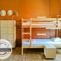 Bed in 8-Bed Mixed Dormitory Room
