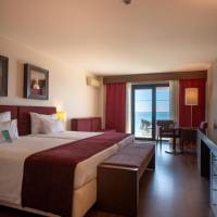 Twin Room with Sea View and Extra Bed (2 Adults + 1 Child)