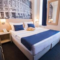 Special Offer - Double Room with Round Airport Transfer