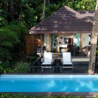 Villa with Private Pool - Beach Front