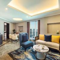 Luxury King Suite