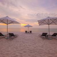 Staycation Offer - Standard Room with Breakfast + Free Upgrade + Free Airport Transfer