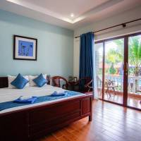 Suite with Pool View