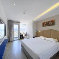 Queen Room with Balcony