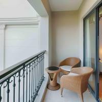 Deluxe King Ocean view with VinWonders