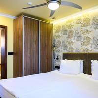 Royal Beach House 2 Bedrooms