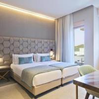 Room #383003229