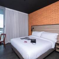 Room #484555217
