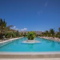 Superior king room with back pool view