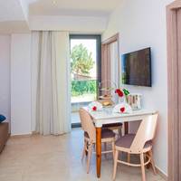 One Bedroom Suite 