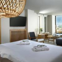 Sapphire Executive Suite with Outdoor Heated Plunge Pool & Hydromassage - Sea View