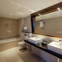 Deluxe Superior King Room
