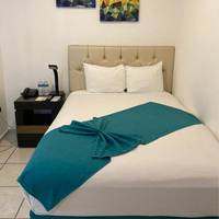 2 BEDROOM MASTER SUITE