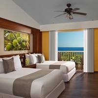 Deluxe Ocean View 2-double beds
